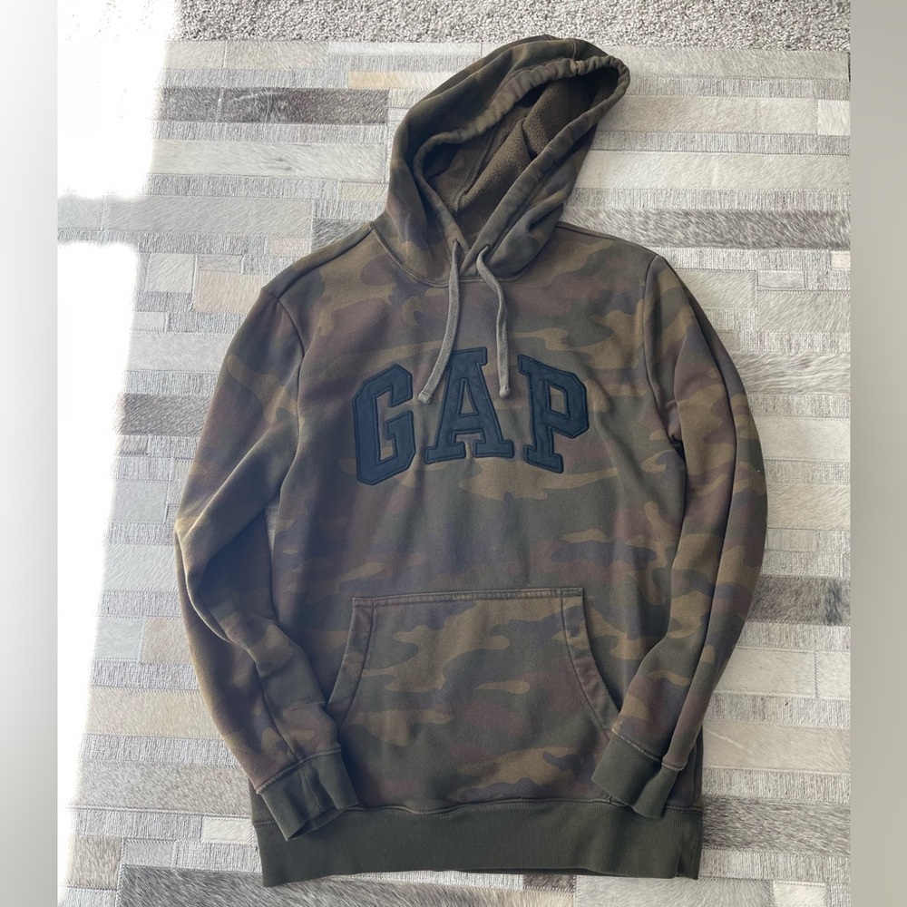 Gap camo hoodie - Picture 2 of 5
